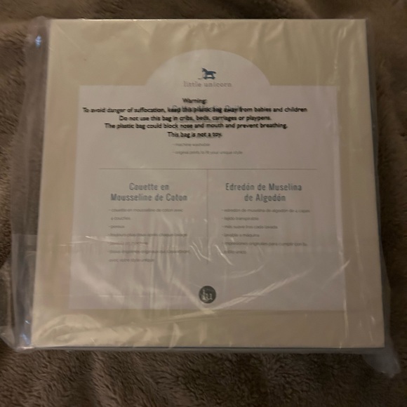 Little Unicorn Cotton Muslin Quilt Dinosaurs🦕🦖 - Picture 3 of 3